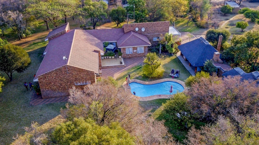 8 Bedroom Property for Sale in Dinokeng Game Reserve Gauteng