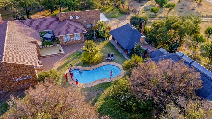 8 Bedroom Property for Sale in Dinokeng Game Reserve Gauteng