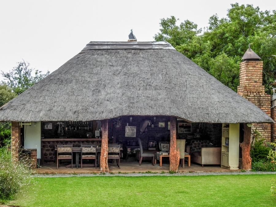 8 Bedroom Property for Sale in Dinokeng Game Reserve Gauteng
