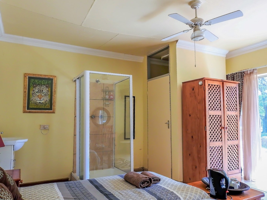 8 Bedroom Property for Sale in Dinokeng Game Reserve Gauteng
