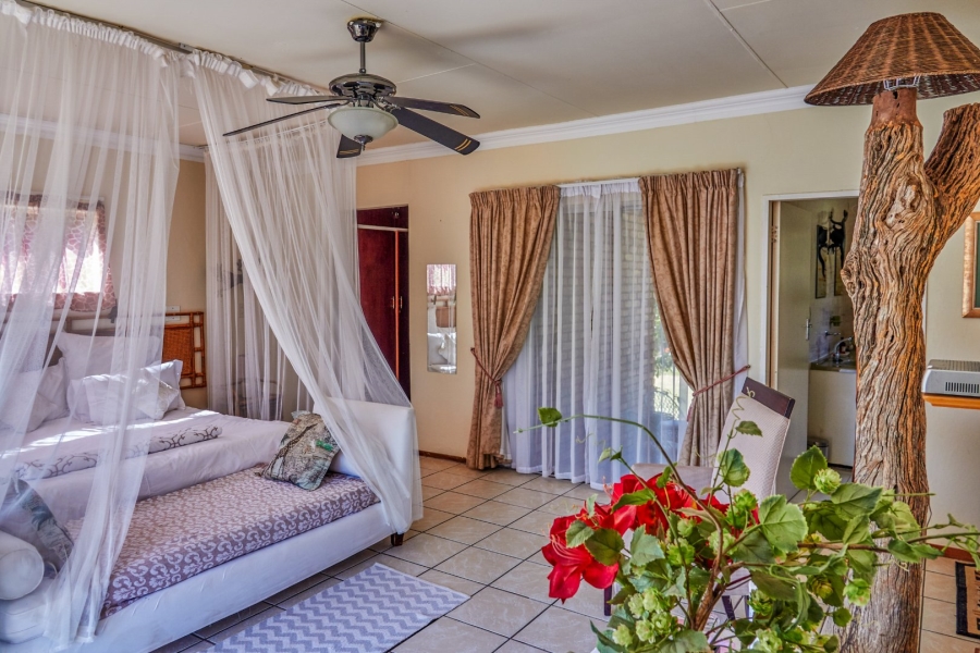 8 Bedroom Property for Sale in Dinokeng Game Reserve Gauteng