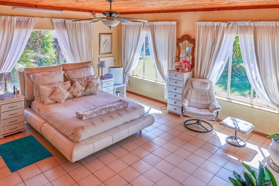 8 Bedroom Property for Sale in Dinokeng Game Reserve Gauteng