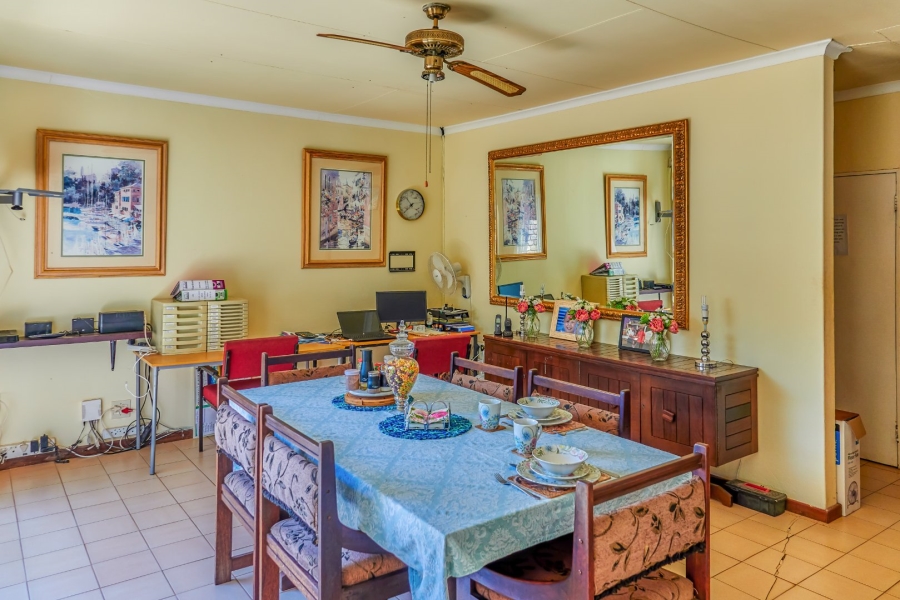 8 Bedroom Property for Sale in Dinokeng Game Reserve Gauteng