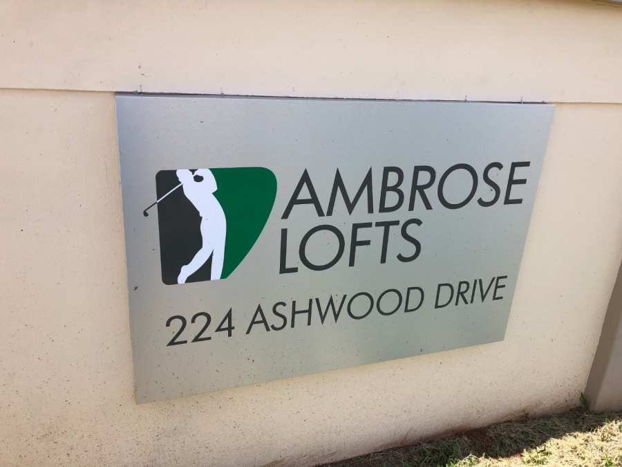 1 Bedroom Property for Sale in Clubview Gauteng