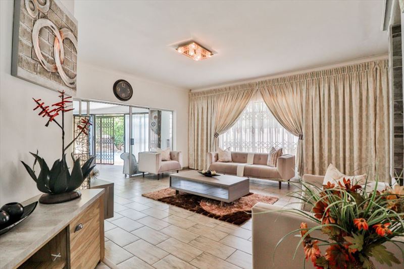 4 Bedroom Property for Sale in Birchleigh Gauteng