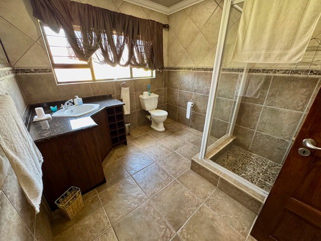 6 Bedroom Property for Sale in Bredell Gauteng