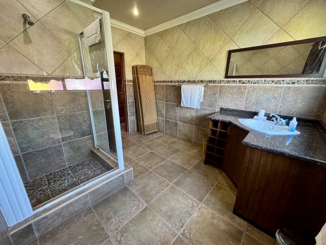 6 Bedroom Property for Sale in Bredell Gauteng
