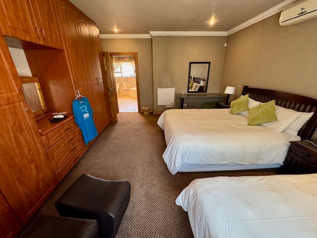 6 Bedroom Property for Sale in Bredell Gauteng
