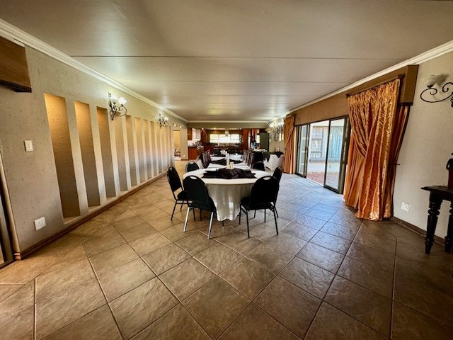6 Bedroom Property for Sale in Bredell Gauteng