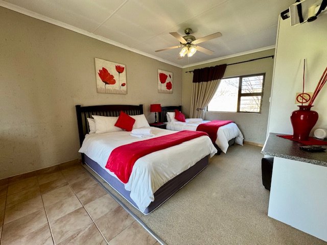 6 Bedroom Property for Sale in Bredell Gauteng