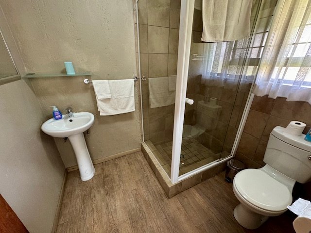 6 Bedroom Property for Sale in Bredell Gauteng