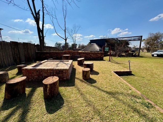 6 Bedroom Property for Sale in Bredell Gauteng