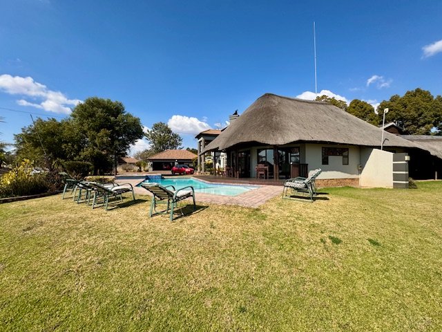 6 Bedroom Property for Sale in Bredell Gauteng