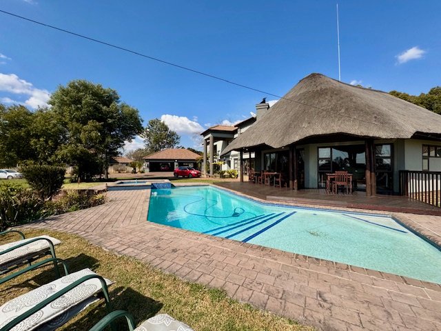6 Bedroom Property for Sale in Bredell Gauteng