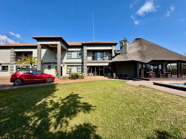6 Bedroom Property for Sale in Bredell Gauteng