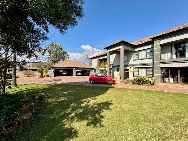 6 Bedroom Property for Sale in Bredell Gauteng