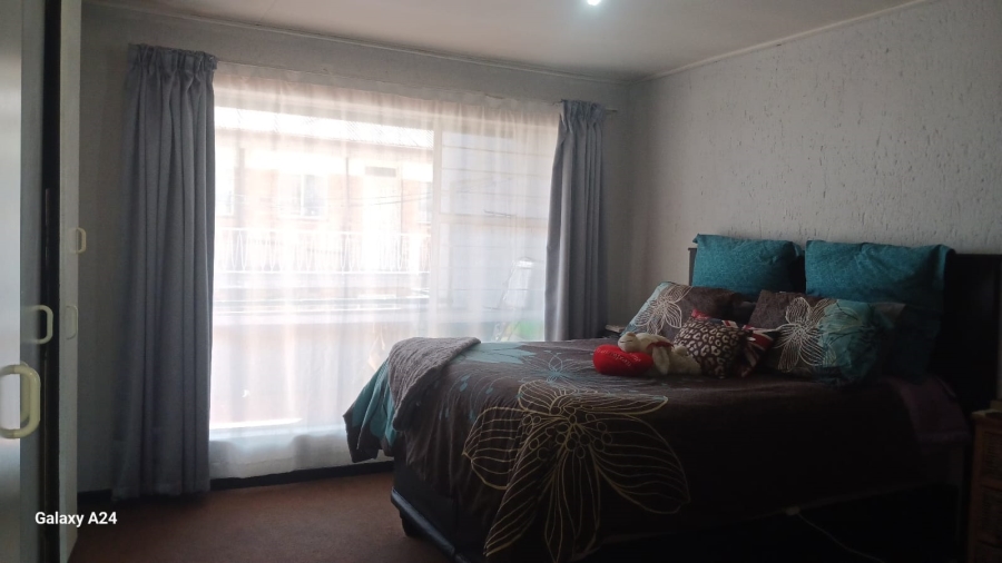 2 Bedroom Property for Sale in Townsview Gauteng