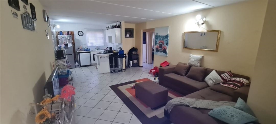 2 Bedroom Property for Sale in Glen Marais Gauteng