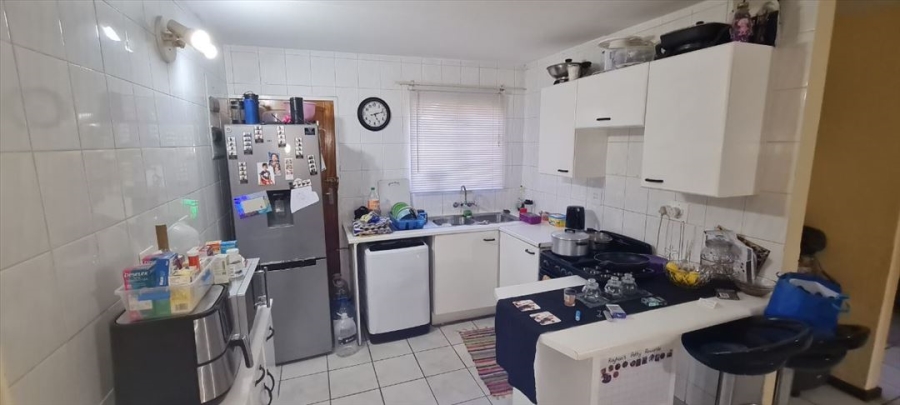 2 Bedroom Property for Sale in Glen Marais Gauteng