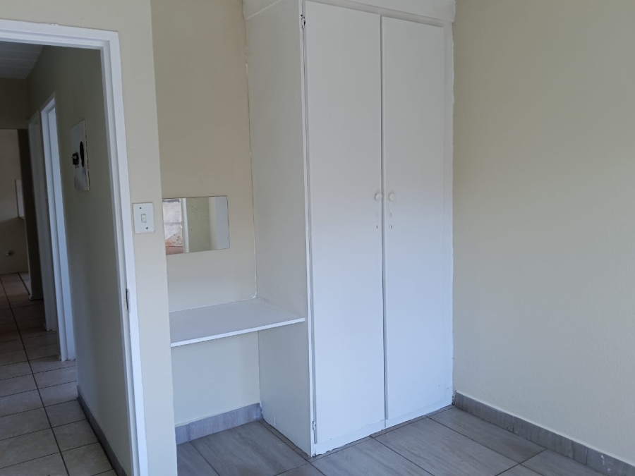  Bedroom Property for Sale in Mindalore Gauteng