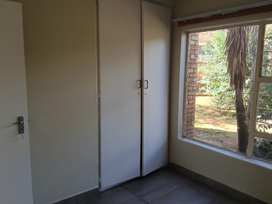  Bedroom Property for Sale in Mindalore Gauteng