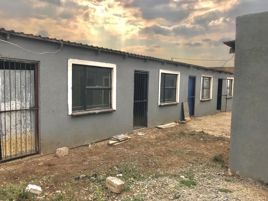 8 Bedroom Property for Sale in Soshanguve South Gauteng