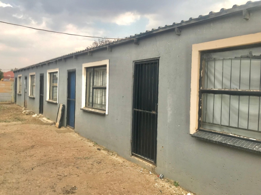 8 Bedroom Property for Sale in Soshanguve South Gauteng