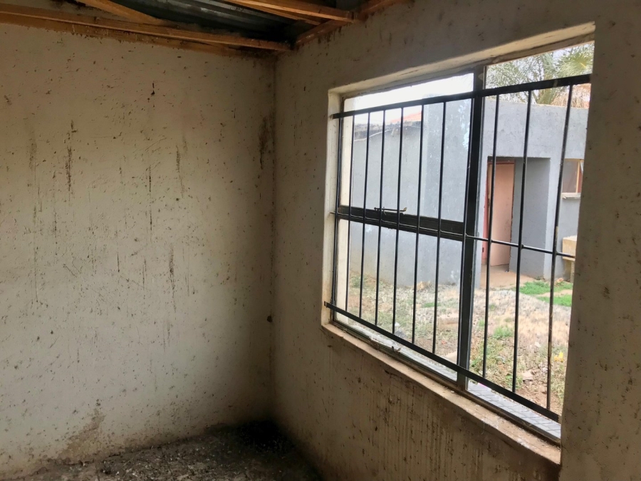 8 Bedroom Property for Sale in Soshanguve South Gauteng