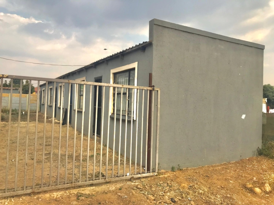 8 Bedroom Property for Sale in Soshanguve South Gauteng