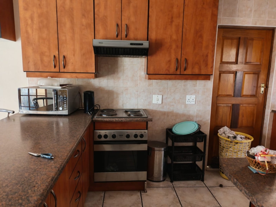 2 Bedroom Property for Sale in Heatherdale AH Gauteng