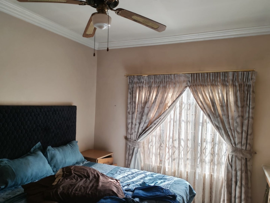 2 Bedroom Property for Sale in Heatherdale AH Gauteng