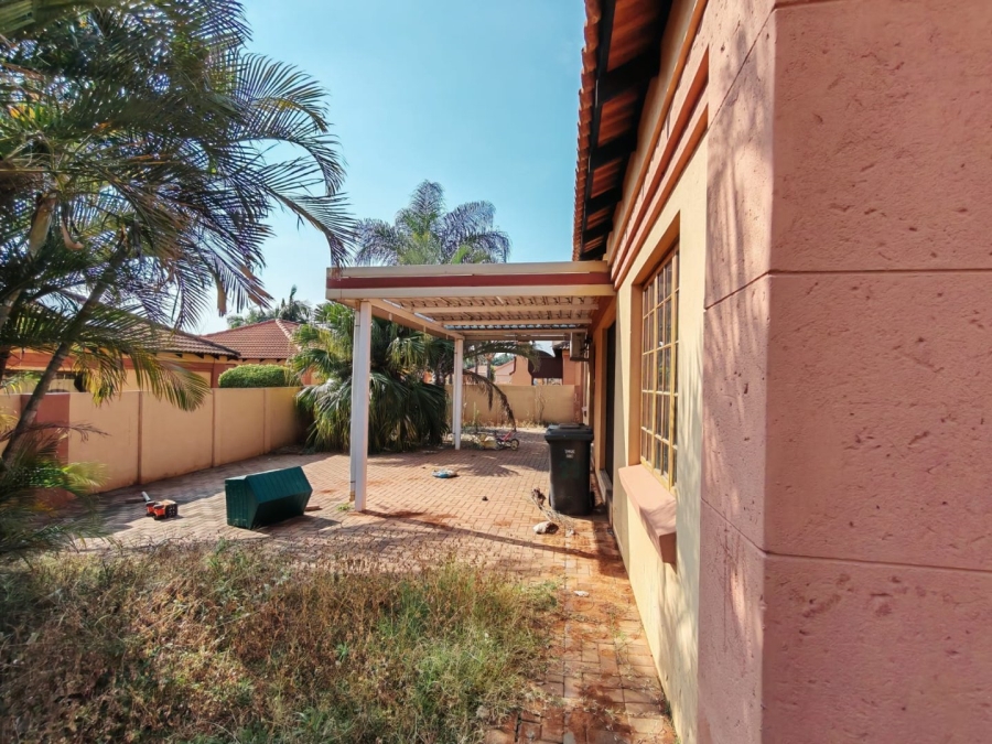 2 Bedroom Property for Sale in Heatherdale AH Gauteng