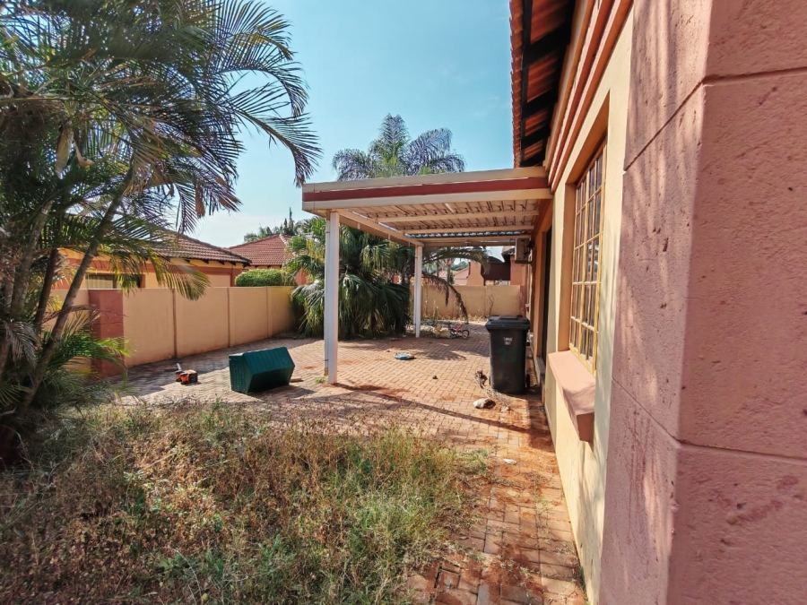 2 Bedroom Property for Sale in Heatherdale AH Gauteng