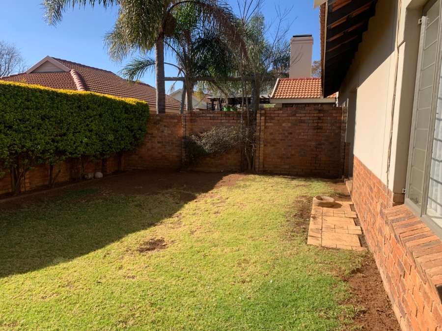 To Let 3 Bedroom Property for Rent in Amberfield Gauteng