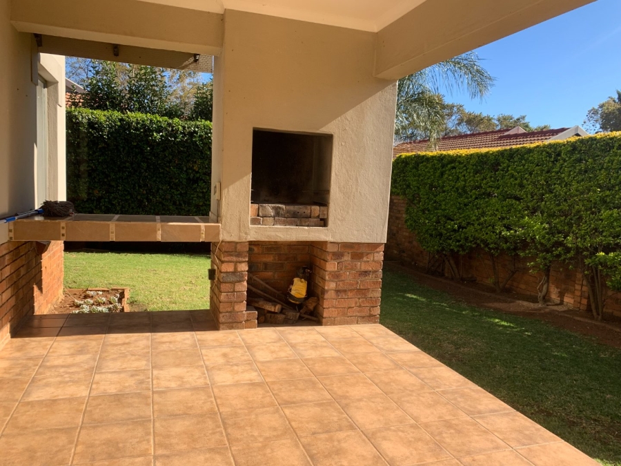To Let 3 Bedroom Property for Rent in Amberfield Gauteng