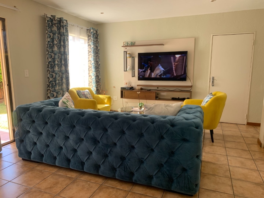 To Let 3 Bedroom Property for Rent in Amberfield Gauteng