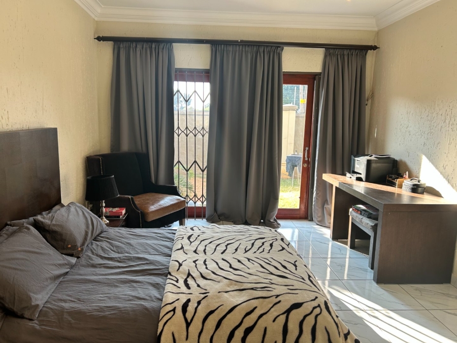 To Let 3 Bedroom Property for Rent in Morningside Gauteng