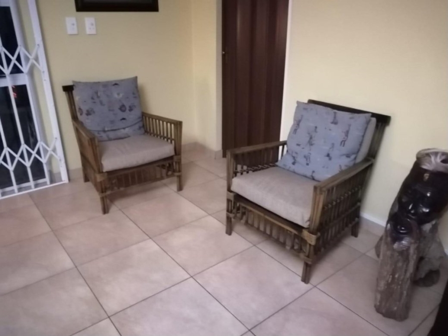 7 Bedroom Property for Sale in Clayville Gauteng