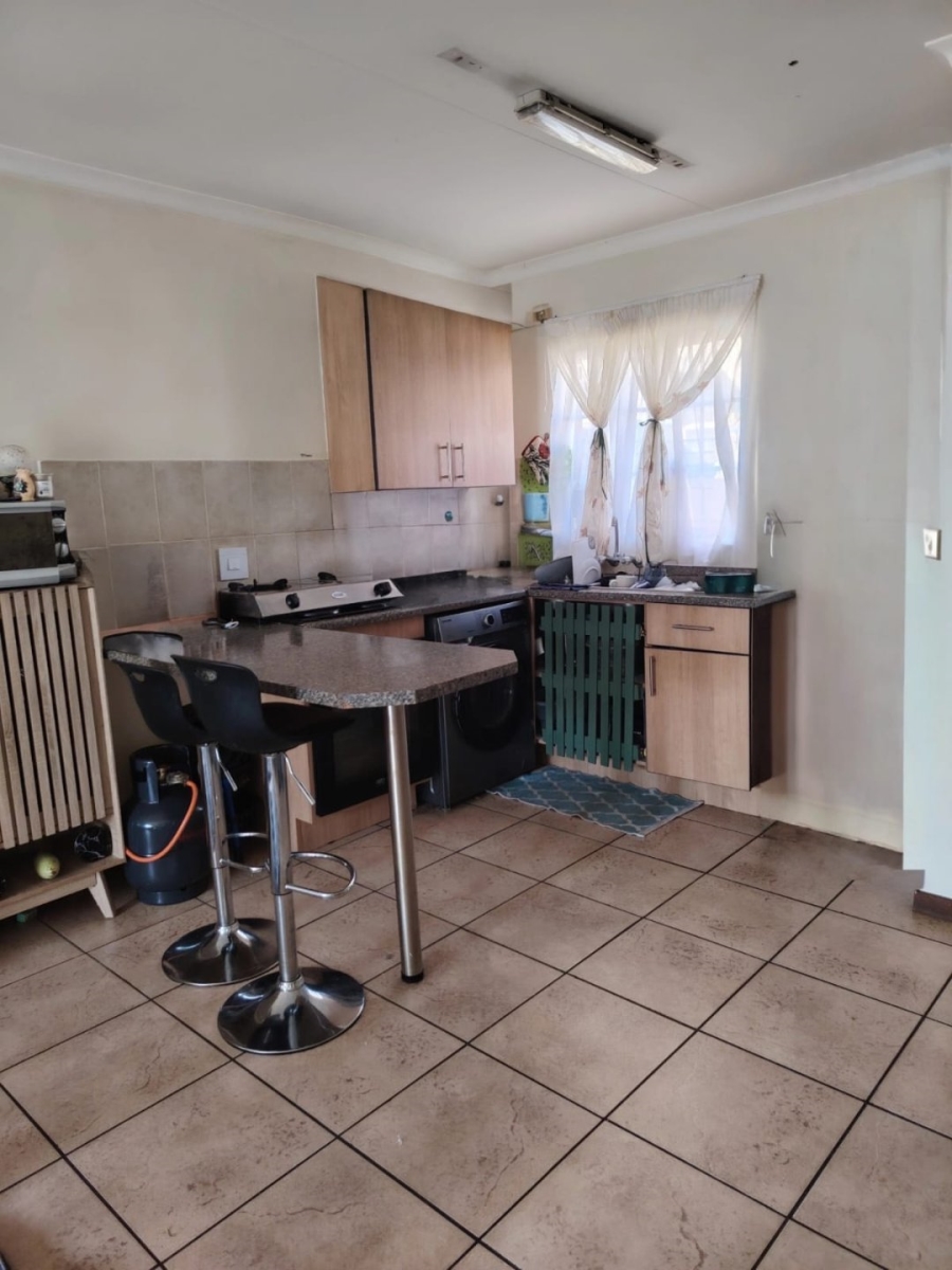 2 Bedroom Property for Sale in The Reeds Gauteng