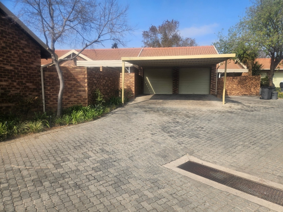 3 Bedroom Property for Sale in Equestria Gauteng