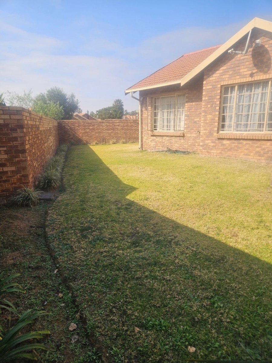 3 Bedroom Property for Sale in Equestria Gauteng