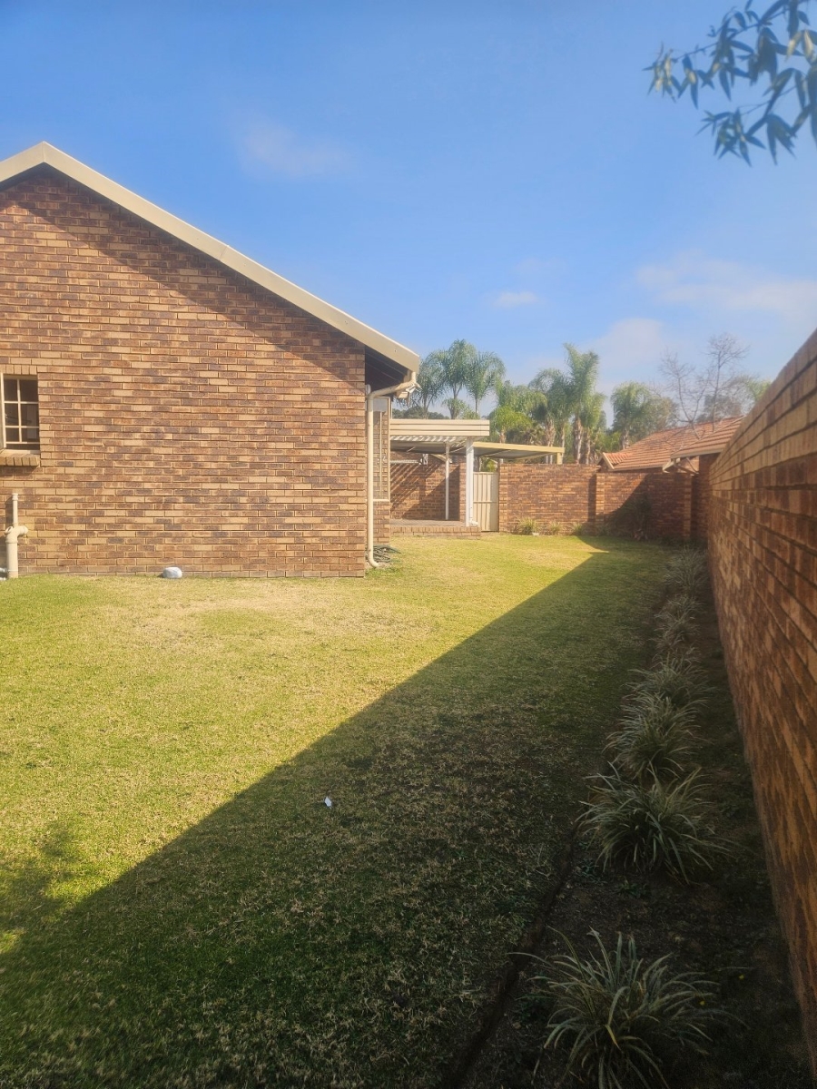 3 Bedroom Property for Sale in Equestria Gauteng