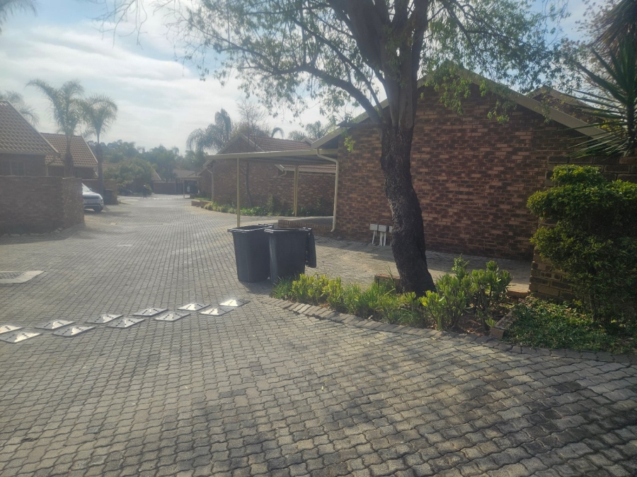 3 Bedroom Property for Sale in Equestria Gauteng