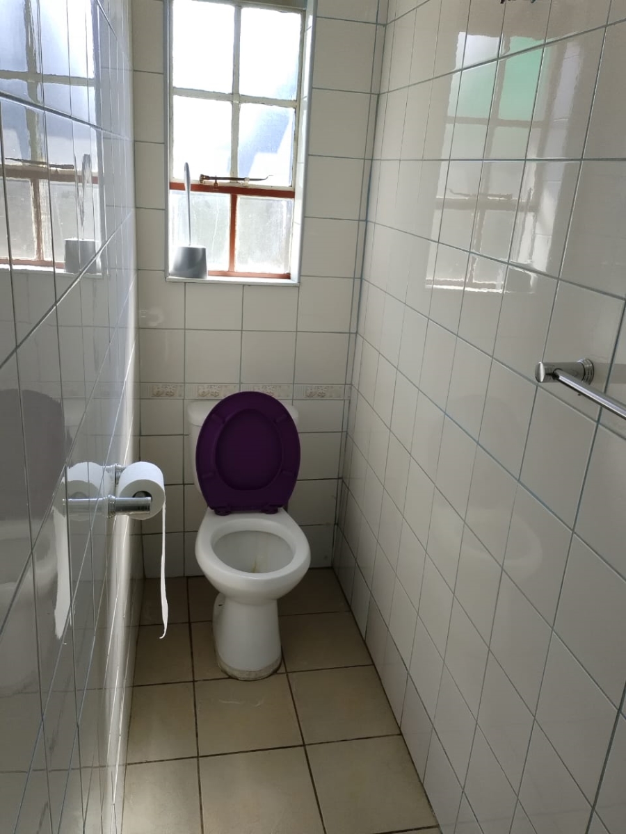 To Let 1 Bedroom Property for Rent in Oakdene Gauteng
