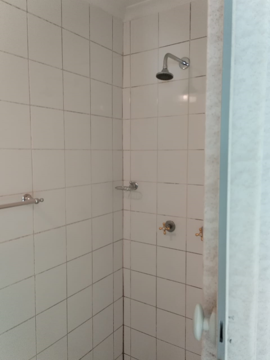 To Let 1 Bedroom Property for Rent in Oakdene Gauteng
