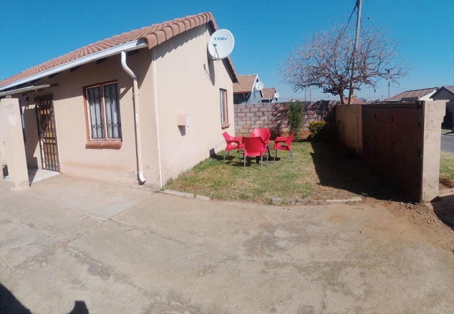 3 Bedroom Property for Sale in Windmill Park Gauteng