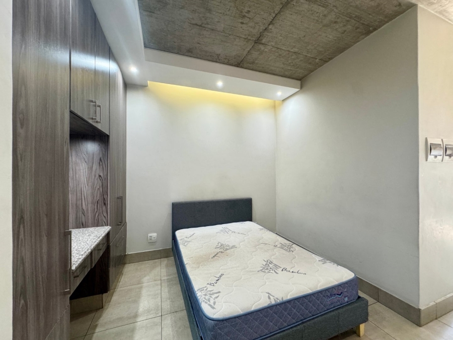 1 Bedroom Property for Sale in Clydesdale Gauteng