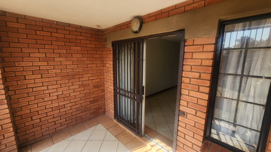 To Let 3 Bedroom Property for Rent in Noordwyk Gauteng