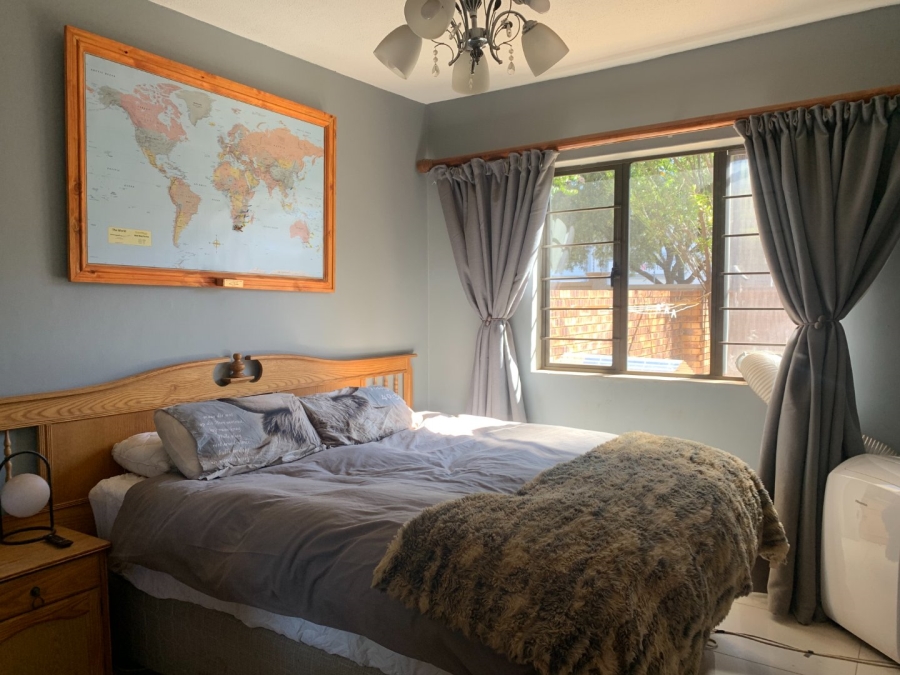To Let 1 Bedroom Property for Rent in Eco Park Gauteng