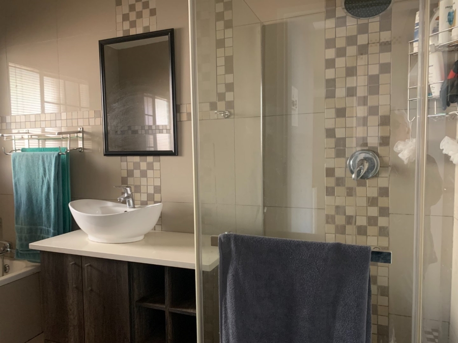 To Let 1 Bedroom Property for Rent in Eco Park Gauteng